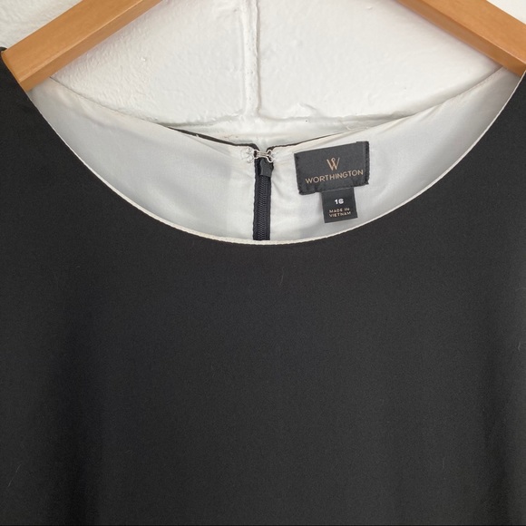 Black and White Color Block Dress - Picture 3 of 5